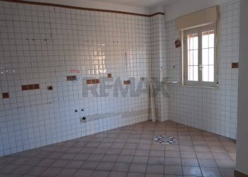 Stanza vuota - Quadrilocale Via Giulio Verne
 
8, Palermo - foto 8