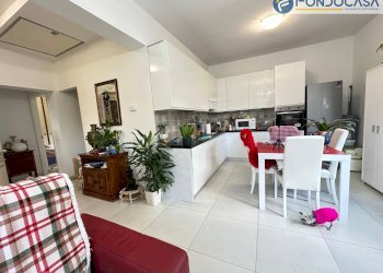 soggiorno e zona pranzo - Casa indipendente Via san Domenichino, Massa - foto 5