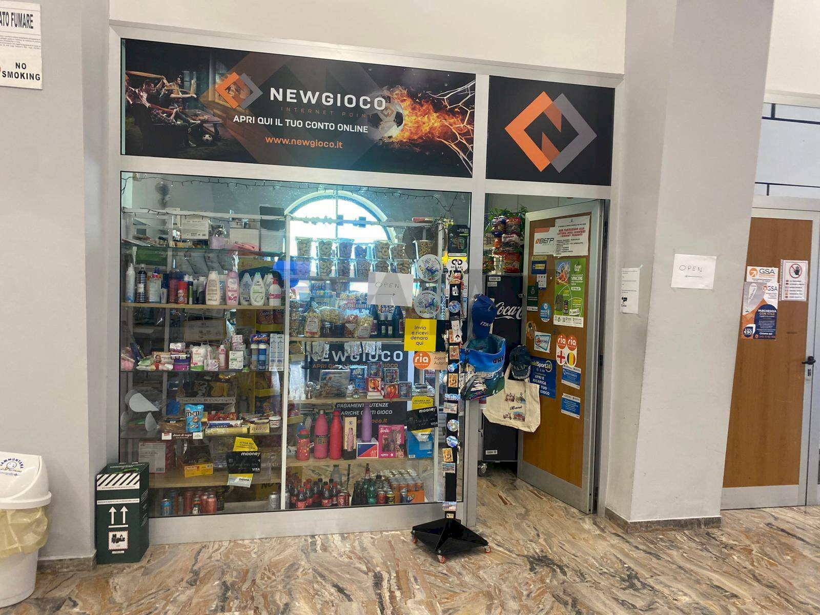 Dispensa di stoccaggio - Commercial Activity Corso Antonio De Tullio, Bari - photo 2