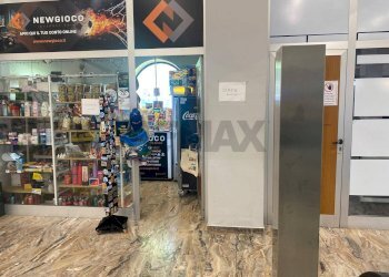 Non correlato - Attività Commerciale Corso Antonio De Tullio, Bari - foto 1