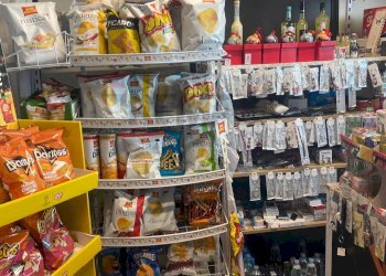 Dispensa di stoccaggio - Attività Commerciale Corso Antonio De Tullio, Bari - foto 3