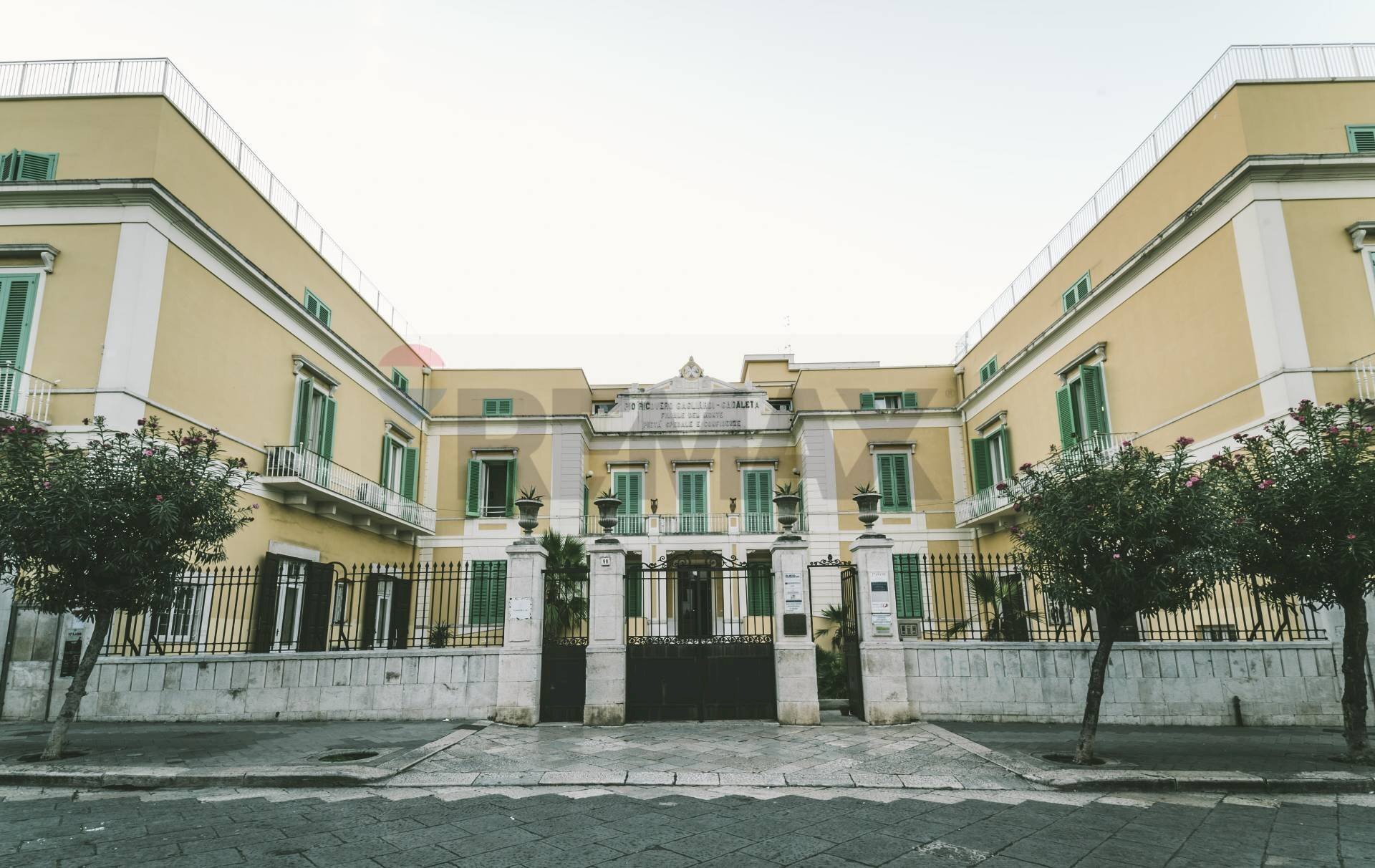 Edificio all\'aperto - Attività Commerciale Corso Umberto I
 
98, Molfetta - foto 1