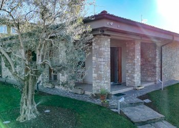 Foto 4 - Villa SCARPAVENTO
 
1, Spirano - foto 4