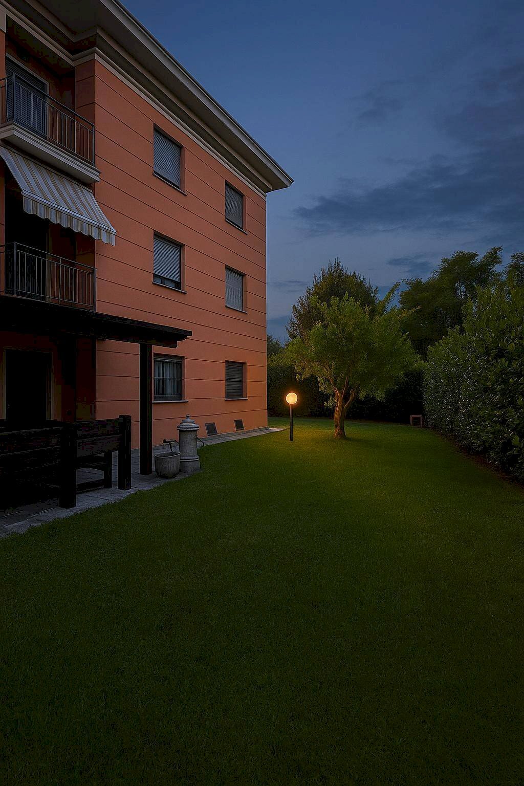 Foto 1 - Trilocale Via Cavalcanti
 
12, Mozzo - foto 1