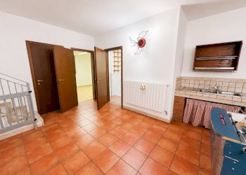 Foto 18 - Three-room apartment Via Cavalcanti
 
12, Mozzo - photo 18