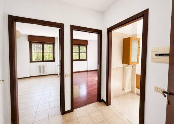 Foto 22 - Three-room apartment Via Cavalcanti
 
12, Mozzo - photo 22