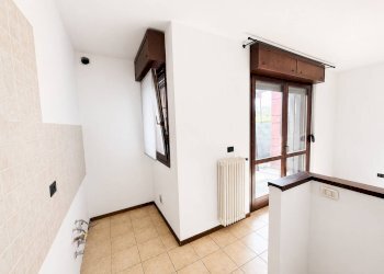 Foto 23 - Three-room apartment Via Cavalcanti
 
12, Mozzo - photo 23