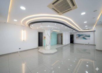 Foto 7 - Commercial Premises Viale Cristoforo Colombo, Camaiore - photo 7