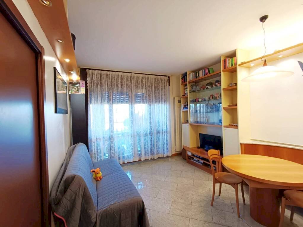 Salone - Two-room apartment via Sapri, 9, Milano (neighborhood Musocco) - photo 3