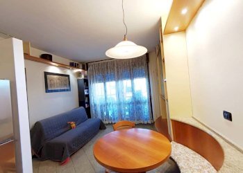 Salone - Bilocale via Sapri, 9, Milano (zona Musocco) - foto 4