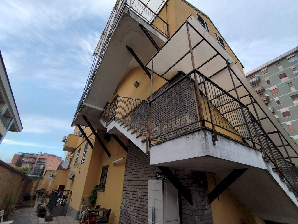 Facciata - Bilocale via Pilade Bellotti, 5, Rho - foto 2