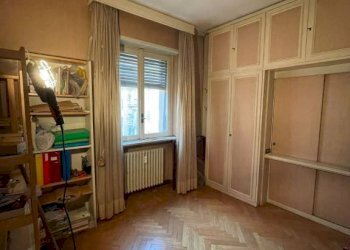 Camera da letto - Appartamento via Montepulciano, Milano - foto 12