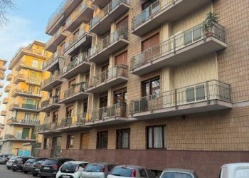 Facciata - Quadrilocale via Leopoldo Lanfranco, 7, Torino (zona Santa Rita) - foto 3