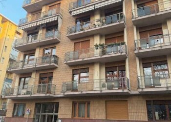 Facciata - Quadrilocale via Leopoldo Lanfranco, 7, Torino (zona Santa Rita) - foto 4