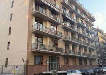 Facciata - Quadrilocale via Leopoldo Lanfranco, 7, Torino (zona Santa Rita) - foto 6