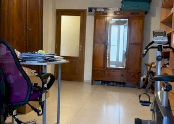 Stanza arredata - Quadrilocale via Leopoldo Lanfranco, 7, Torino (zona Santa Rita) - foto 48