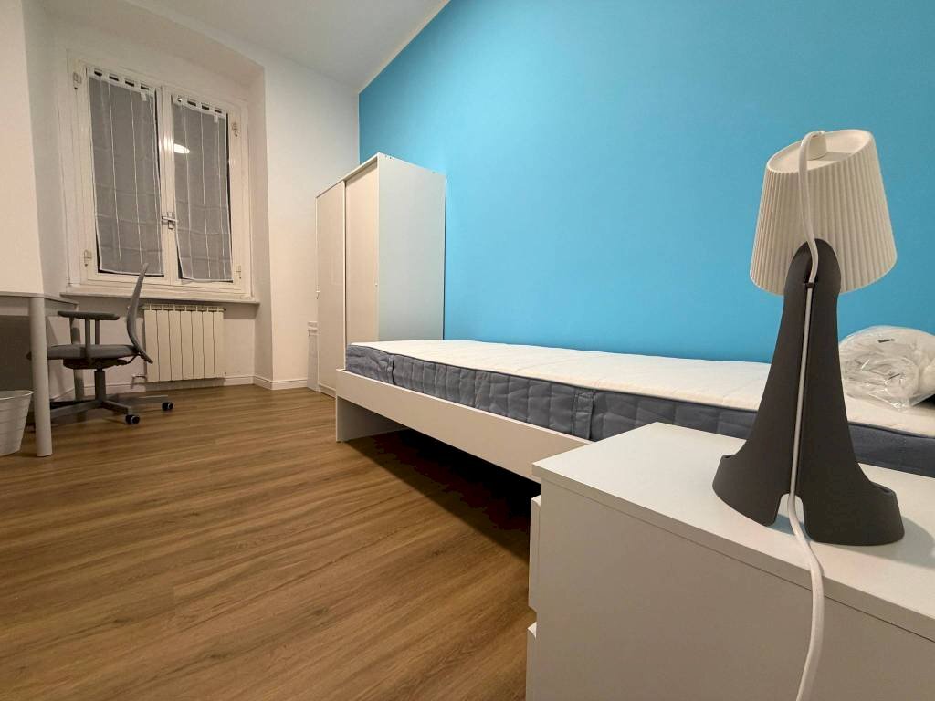 Camera da letto - Non-buildable land via Contubernio G. B. d'Albertis, 6, Genova (neighborhood Marassi) - photo 1