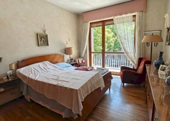 Camera da letto - Quadrilocale corso Galileo Ferraris, 130, Torino (zona Crocetta) - foto 9