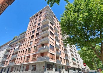 Facciata - Quadrilocale corso Galileo Ferraris, 130, Torino (zona Crocetta) - foto 15