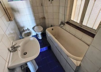 Bagno - Trilocale corso Vinzaglio, 19, Torino (zona Centro) - foto 9