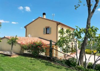 Giardino - Rustico via Santa Maria, 1, San Marcello - foto 2