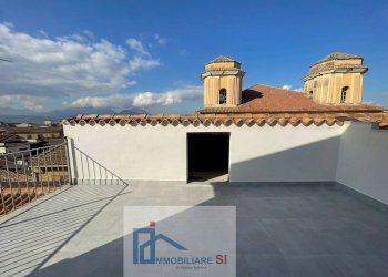 Foto 1 - Four-room apartment Via Bartolomeo Camerario, Benevento - photo 1