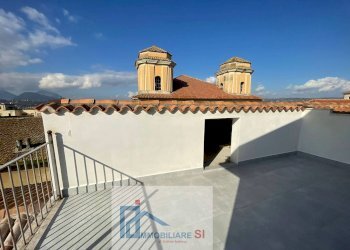 Foto 3 - Four-room apartment Via Bartolomeo Camerario, Benevento - photo 3