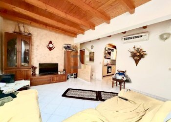 Foto 2 - Quadrilocale Via G. Verga
 
9B, Balestrate - foto 2