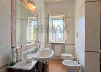 Bagno - Appartamento via Ugo Foscolo
 
4, San Giorgio a Cremano - foto 5