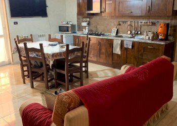 Sala da pranzo - Quadrilocale Via Labriola
 
22, Mugnano di Napoli - foto 6