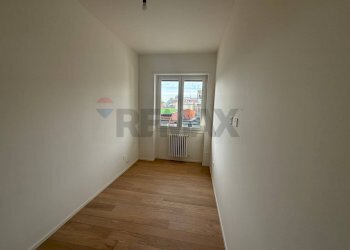 Stanza vuota - Trilocale via Vittor Pisani
 
14, Monza - foto 20