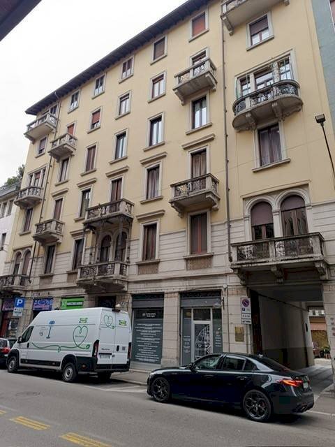 Facciata - Four-room apartment via Piave, Varese - photo 1