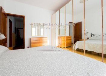 Camera da letto - Quadrilocale via Gian Battista Monti, 26, Genova (zona Sampierdarena) - foto 18