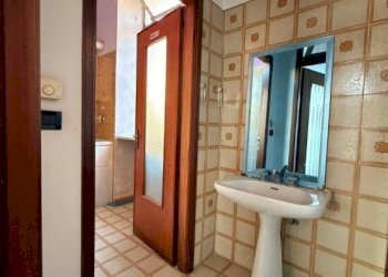 Disimpegno - Negozio piazza Comunale, 3, Scalenghe - foto 9