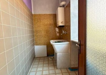 Lavanderia - Negozio piazza Comunale, 3, Scalenghe - foto 10