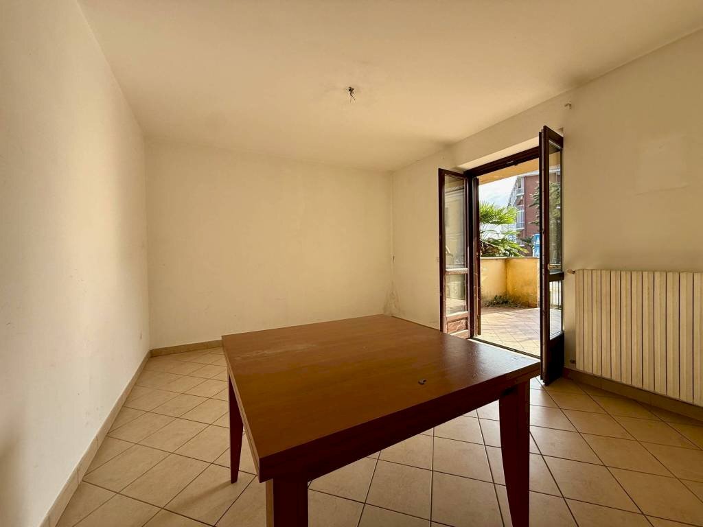 Soggiorno - Villa via Giacomo Piscina, 45, Carmagnola - foto 3