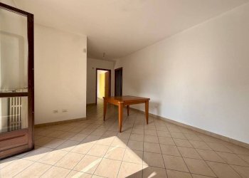 Soggiorno - Villa via Giacomo Piscina, 45, Carmagnola - foto 4