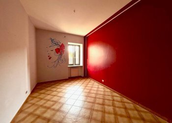 Camera da letto - Quadrilocale via Gardezzana, 10, Carmagnola - foto 15