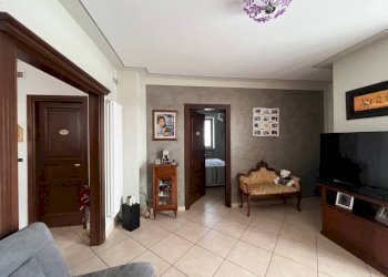 Salone - Villa via Don Giovanni Battista Sapino, 31/1, Carmagnola - foto 4