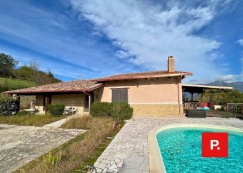 Foto 1 - Villa via Sottovia, Ruviano - foto 1