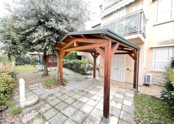 Giardino - Trilocale viale dei Pioppi, Ravenna (zona Porto Corsini) - foto 3