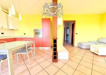 Salone - Appartamento via Emanuele Filiberto, 3, Beinette - foto 3