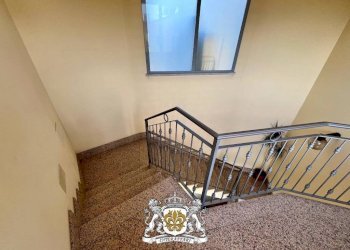 Interno palazzo - Appartamento via Emanuele Filiberto, 3, Beinette - foto 41