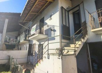 Facciata - Casa indipendente via Vecchia di Cuneo, 48, Mondovì - foto 12