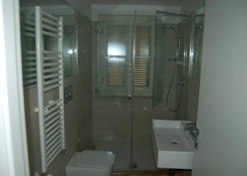 Bagno - Bilocale via Giuseppe Avezzana, Chieri - foto 4