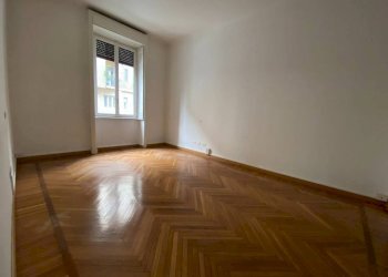 Camera da letto - Ufficio via Malachia Marchesi de' Taddei, 2, Milano (zona Washington) - foto 1