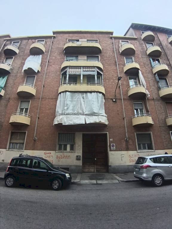 Facciata - Bilocale via Monte Rosa, 74, Torino (zona Barriera Milano) - foto 1