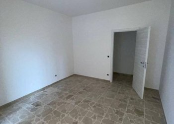 Camera da letto - Quadrilocale corso Cento Cannoni, 106, Alessandria - foto 5