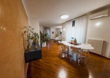 Salone - Appartamento via dell'Erba, 10, Alessandria - foto 1