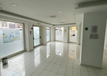 Interno non residenziale - Shop via San Lorenzo, 113, Alessandria - photo 4